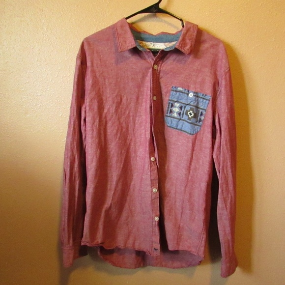 Modern Amusement Red Casual Button Down Shirt with Blue Pocket - Picture 1 of 3